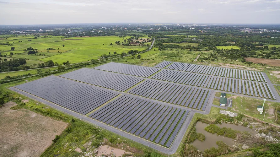 Solar farming drone shot 2